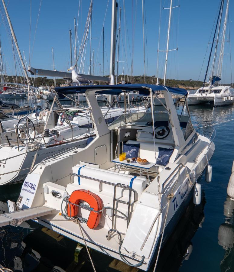Hebergements Bateaux A Quai Porquerolles Esterno foto